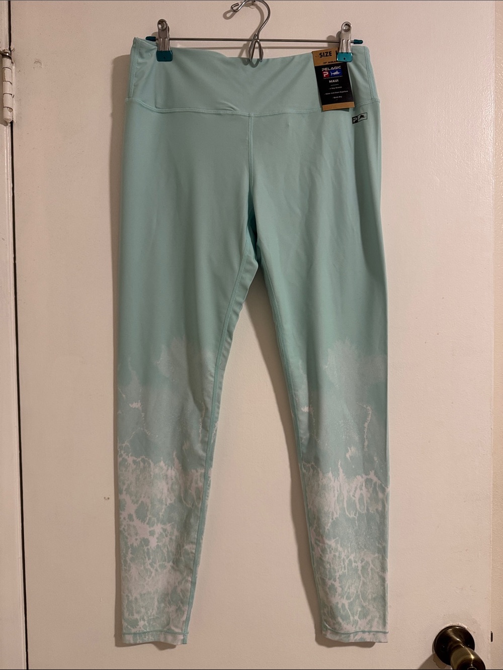 Pelagic Mint Aqua Leggings with White Wave Hem